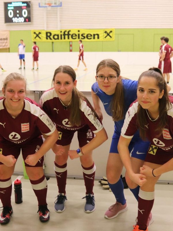 Mädchen in Sportgewand 