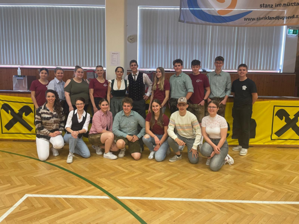 Gruppenfoto von Jugendlichen 